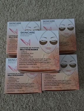 Caffeine De-Puffing Jelly Eye Masks – Peach/Pink